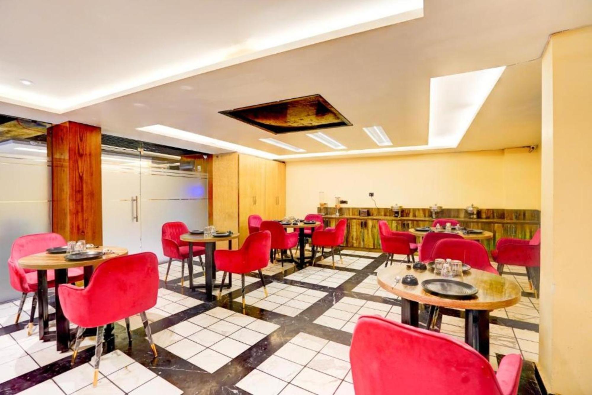 Hotel Nityaa Suites Νέο Δελχί Εξωτερικό φωτογραφία