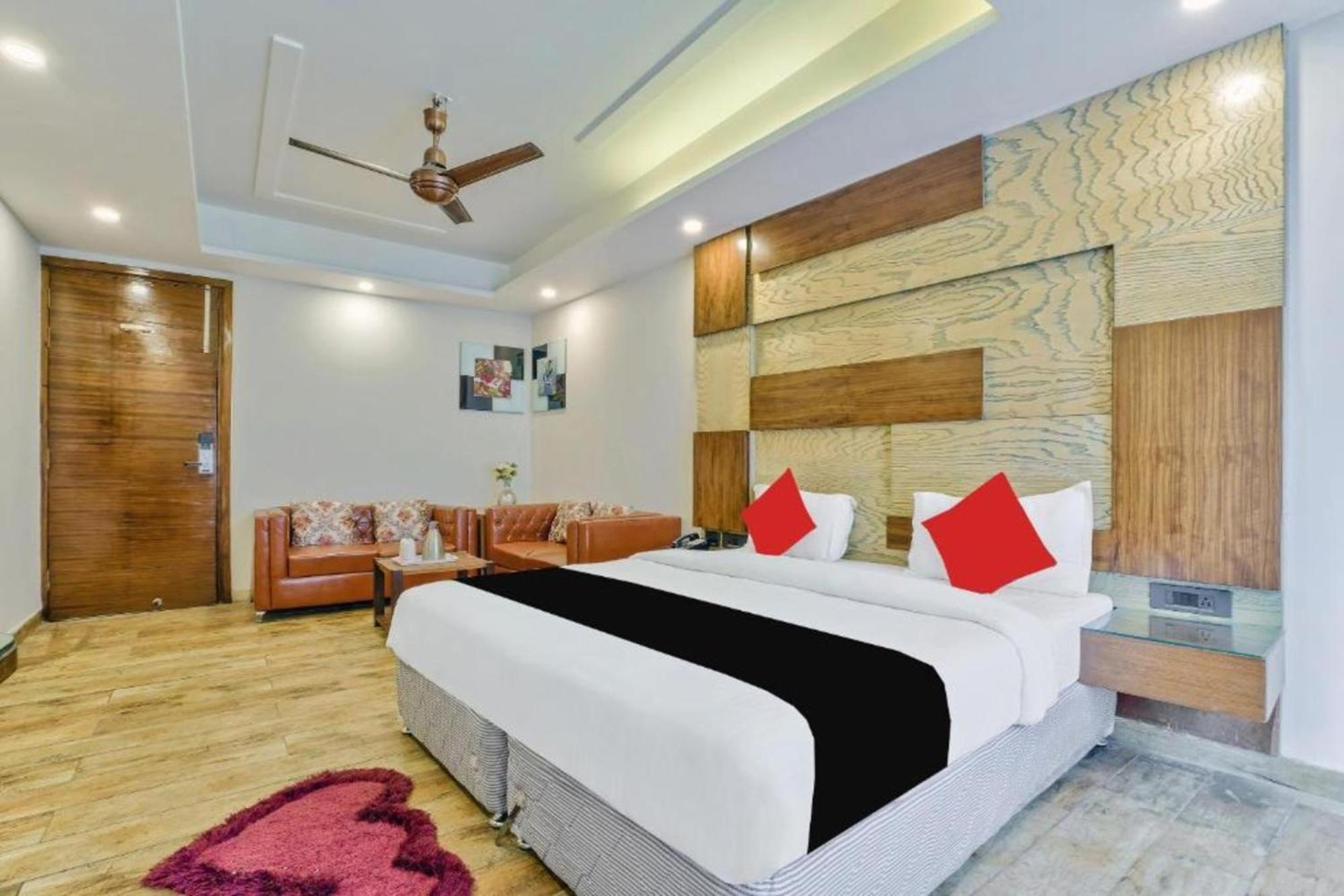 Hotel Nityaa Suites Νέο Δελχί Εξωτερικό φωτογραφία