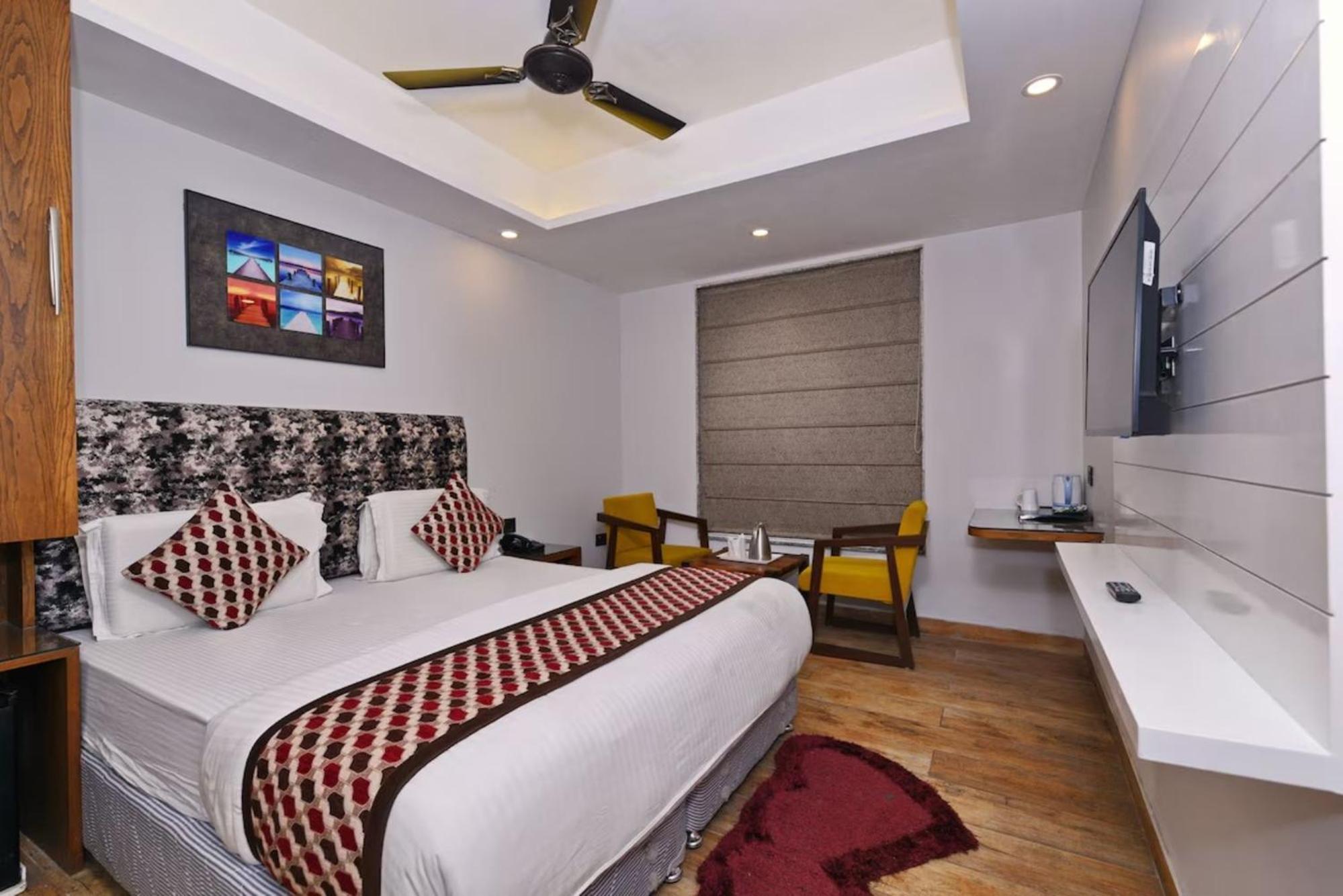 Hotel Nityaa Suites Νέο Δελχί Εξωτερικό φωτογραφία