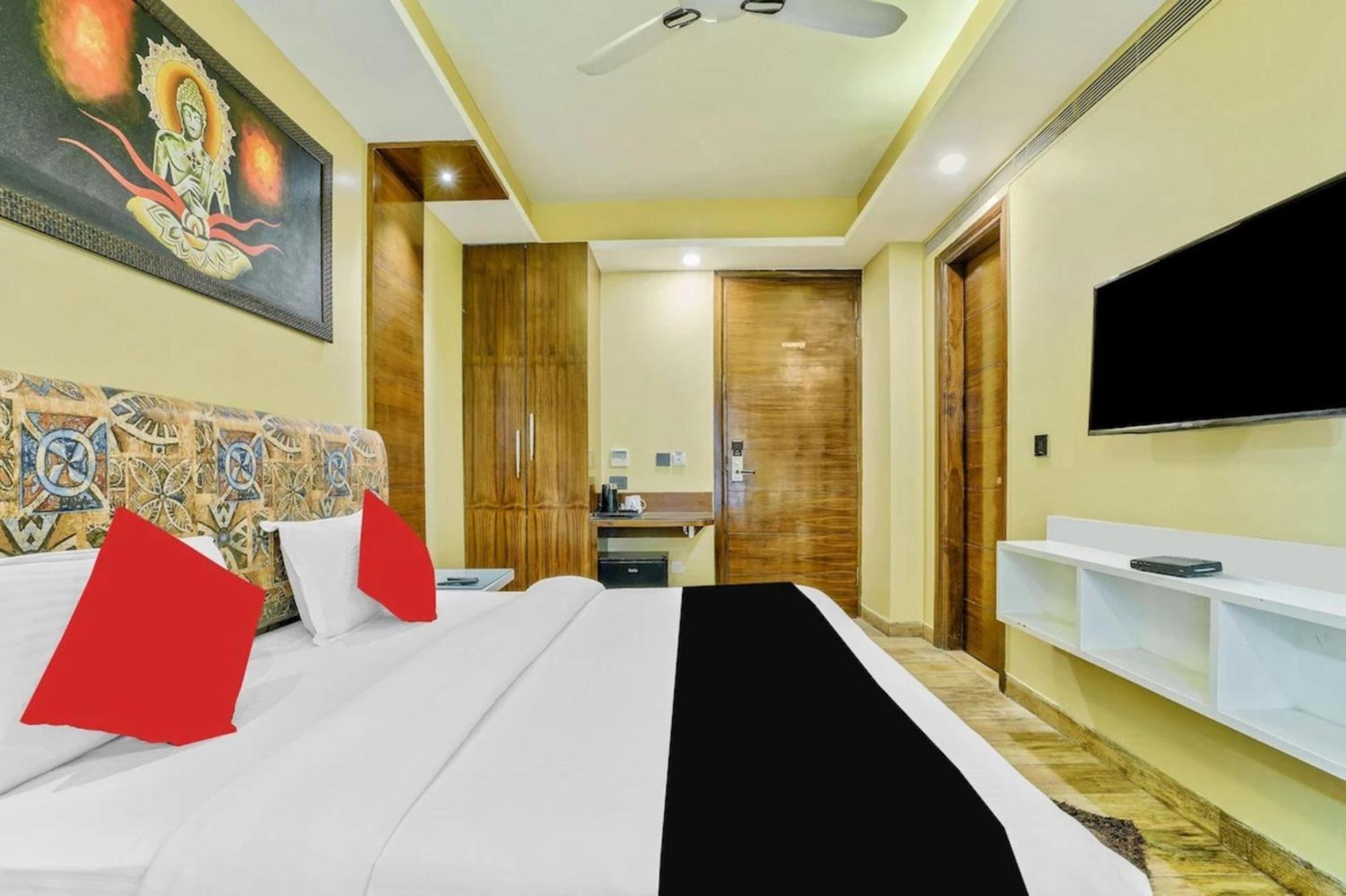 Hotel Nityaa Suites Νέο Δελχί Εξωτερικό φωτογραφία