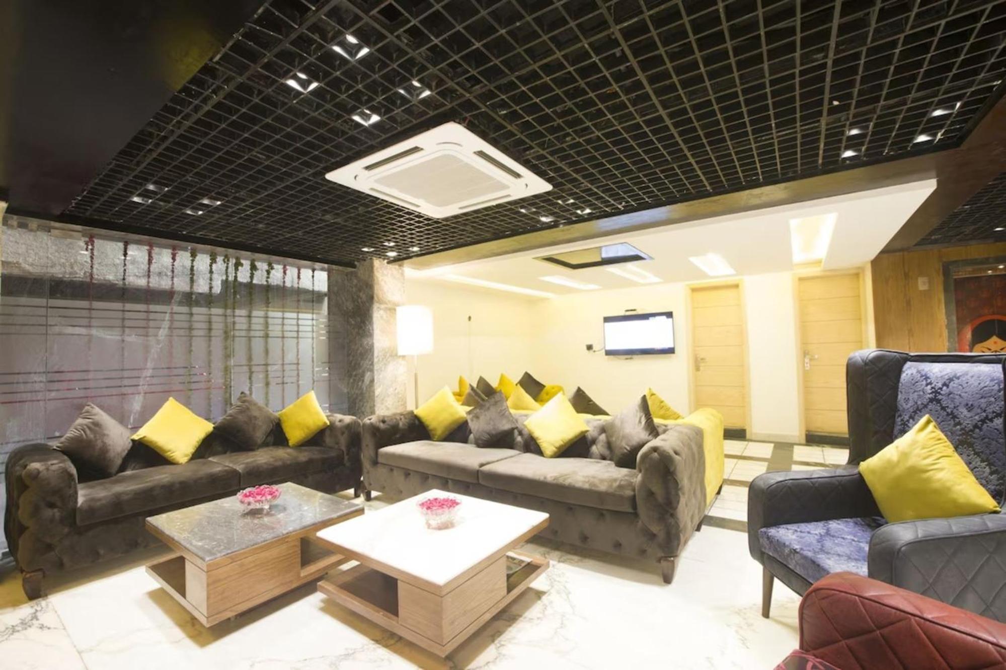 Hotel Nityaa Suites Νέο Δελχί Εξωτερικό φωτογραφία